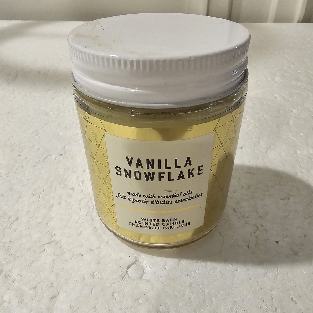 2/$18 Bath & Body Works single wick Candle